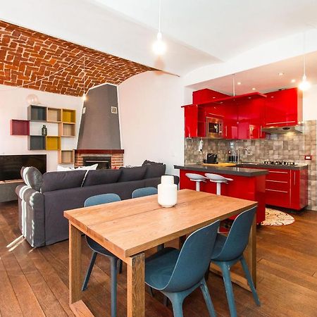 Appartement Colorful Statuto Square Design Apart à Turin Extérieur photo
