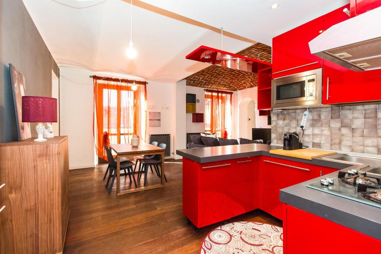 Appartement Colorful Statuto Square Design Apart à Turin Extérieur photo