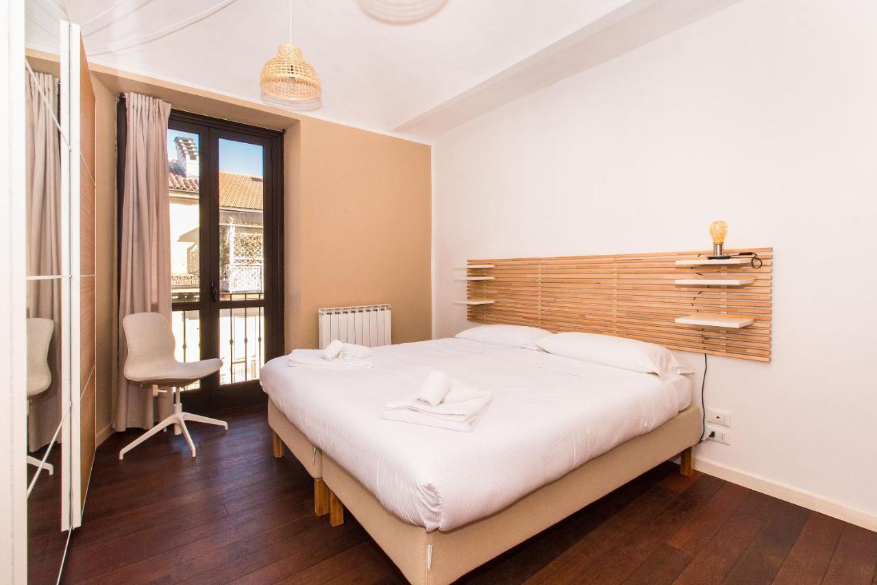 Appartement Colorful Statuto Square Design Apart à Turin Extérieur photo