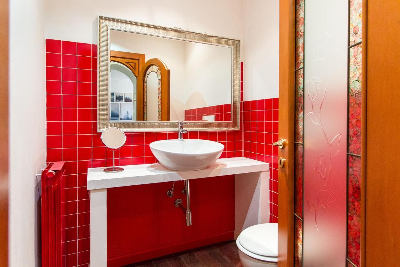 Appartement Colorful Statuto Square Design Apart à Turin Extérieur photo