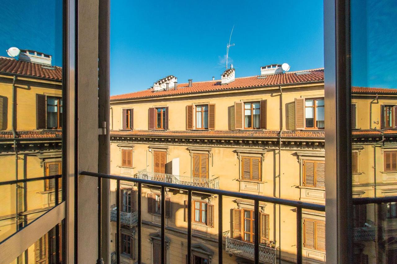 Appartement Colorful Statuto Square Design Apart à Turin Extérieur photo