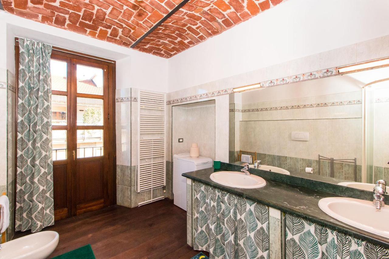 Appartement Colorful Statuto Square Design Apart à Turin Extérieur photo