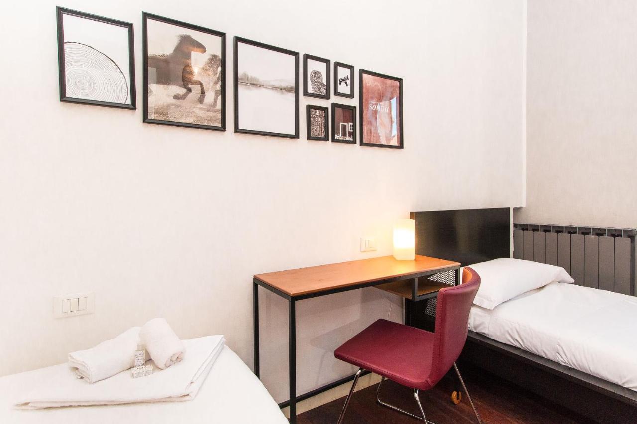 Appartement Colorful Statuto Square Design Apart à Turin Extérieur photo