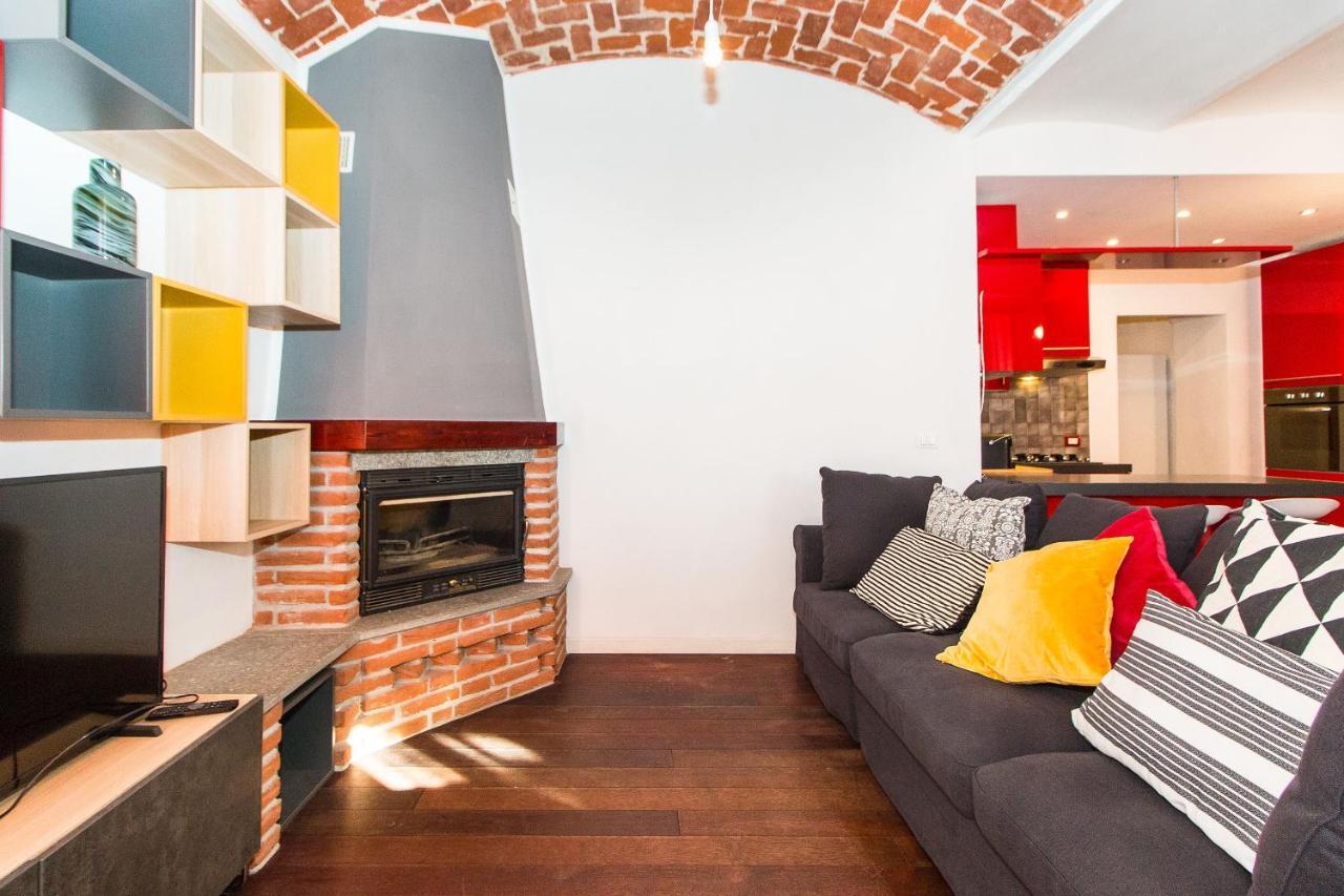 Appartement Colorful Statuto Square Design Apart à Turin Extérieur photo